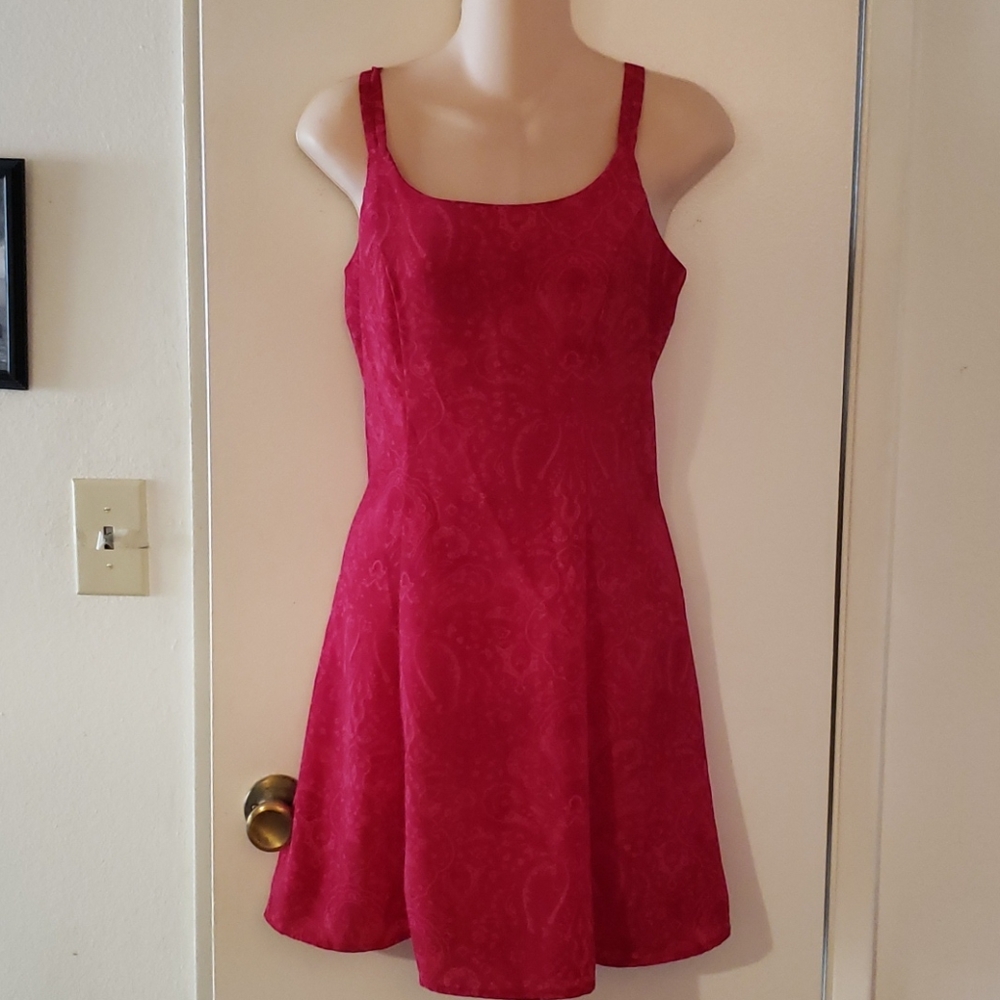 Dark pink/red lace up back dress